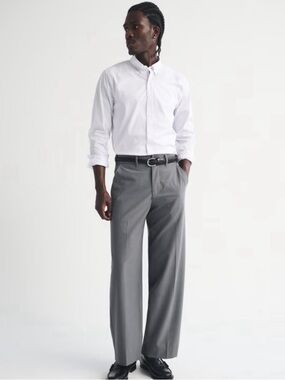 Abercrombie & Fitch Men's White Long-Sleeve Dress Shirt